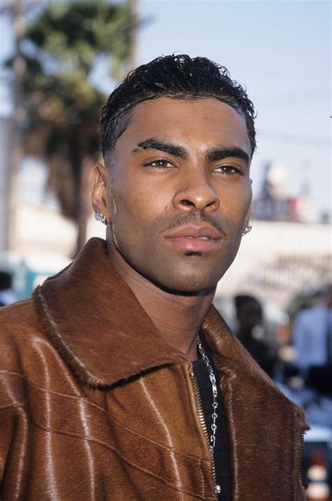 Ginuwine singer - Music video by Ginuwine, R.L., Tyrese, Case performing The Best Man I Can Be. (C) 1999 Universal Studioshttp://vevo.ly/HQjMeb 